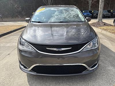Used 2019 Chrysler Pacifica - photo 1