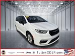 Used 2025 Chrysler Pacifica Select Minivan for sale #3P1790 - photo 29