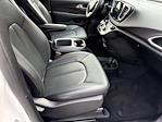 Used 2025 Chrysler Pacifica Select Minivan for sale #3P1790 - photo 12