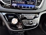 Used 2025 Chrysler Pacifica Select Minivan for sale #3P1790 - photo 27