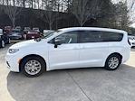 Used 2025 Chrysler Pacifica Select Minivan for sale #3P1790 - photo 3