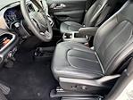 Used 2025 Chrysler Pacifica Select Minivan for sale #3P1790 - photo 8