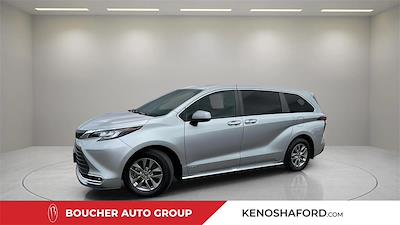 Used 2021 Toyota Sienna XLE Minivan for sale #25FK967A - photo 1
