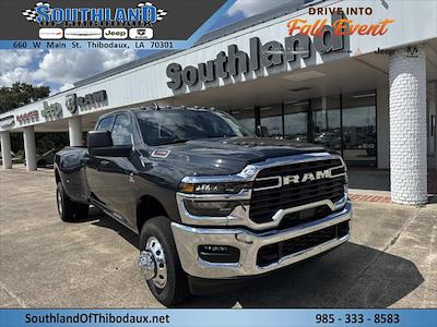 New 2026 Ram 3500 Tradesman Crew Cab 4x4 DRW Pickup for sale #T6T015 - photo 1