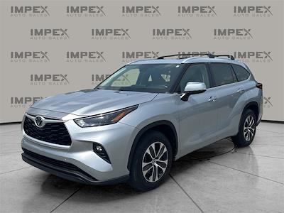 Used 2022 Toyota Highlander XLE SUV for sale #1CT21000A - photo 1