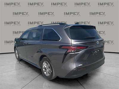 Used 2021 Toyota Sienna XLE Minivan for sale #1CT3644A - photo 2