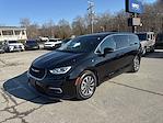 Used 2024 Chrysler Pacifica Select Minivan for sale #1CV7293 - photo 1