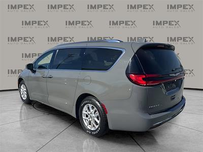 Used 2021 Chrysler Pacifica Touring L Minivan for sale #1CV7431 - photo 2