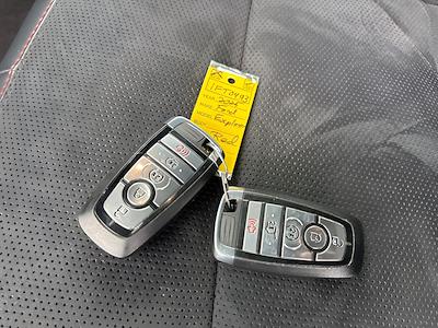 Used 2025 Ford Explorer - photo 1