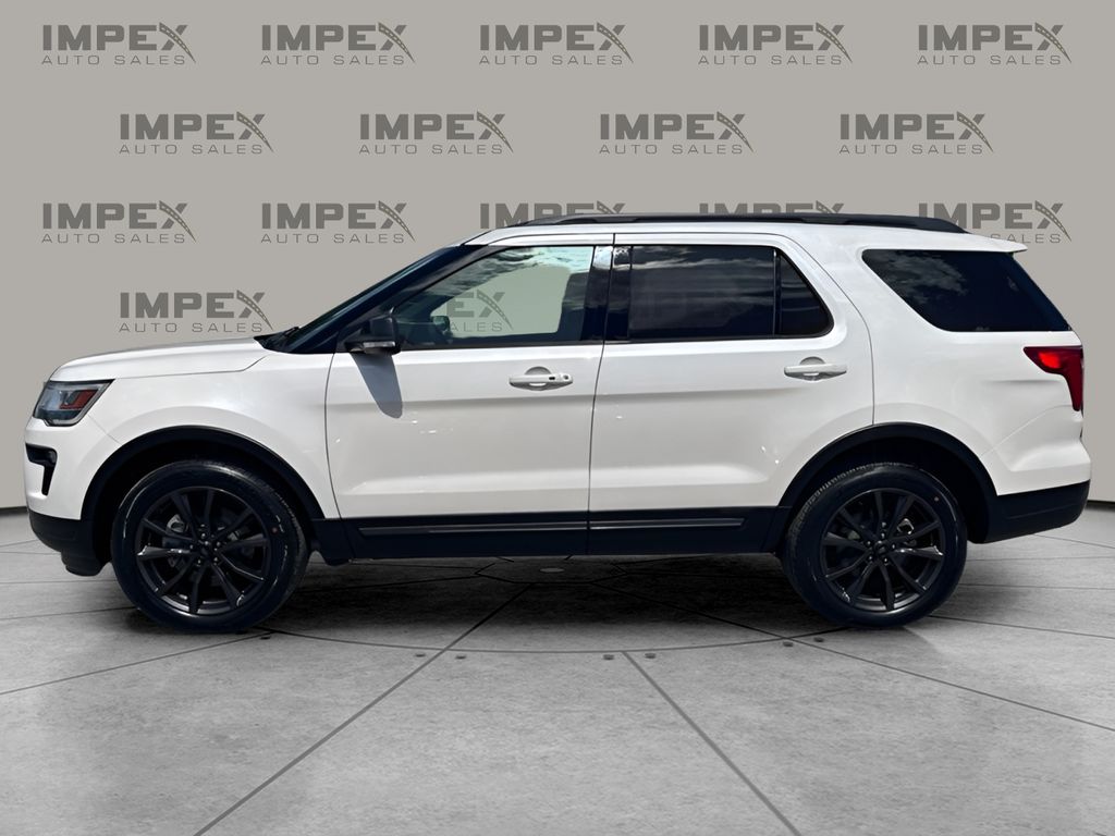 Used 2018 Ford Explorer - photo 2