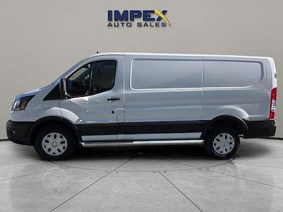 Used 2023 Ford Transit 250 - photo 1