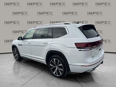 Used 2024 Volkswagen Atlas - photo 1