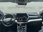 Used 2021 Toyota Highlander Platinum AWD SUV for sale #1HT2045A - photo 15