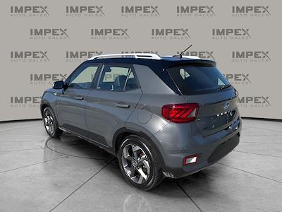 Used 2025 Hyundai Venue - photo 1