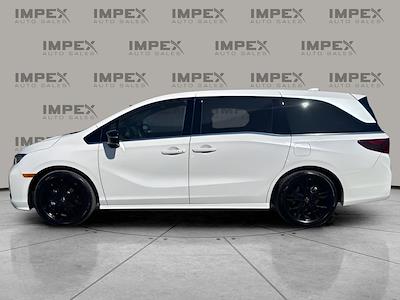 Used 2025 Honda Odyssey - photo 1