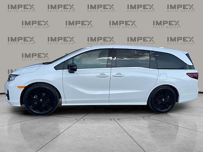 Used 2025 Honda Odyssey - photo 1