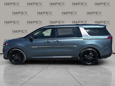 Used 2024 Kia Carnival - photo 1