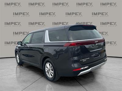 Used 2022 Kia Carnival LXS Minivan for sale #1KV2613A - photo 2