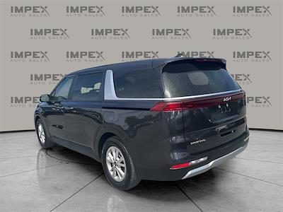 Used 2024 Kia Carnival LX Minivan for sale #1KV5403 - photo 2