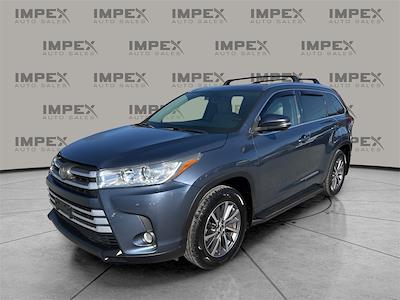 Used 2018 Toyota Highlander SE for sale #1LC3780B - photo 1