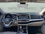 Used 2018 Toyota Highlander SE for sale #1LC3780B - photo 15