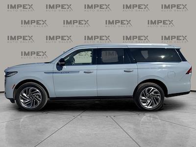Used 2025 Lincoln Navigator L - photo 1