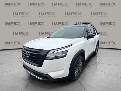 Used 2023 Nissan Pathfinder - photo 1