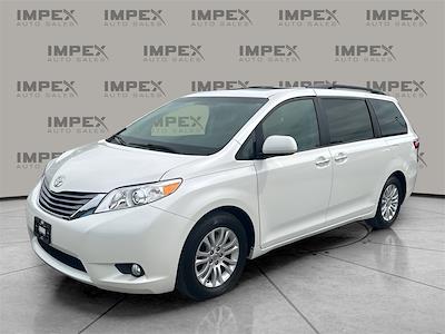 Used 2017 Toyota Sienna XLE Minivan for sale #1NT2974A - photo 1