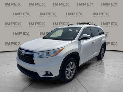 Used 2014 Toyota Highlander - photo 1