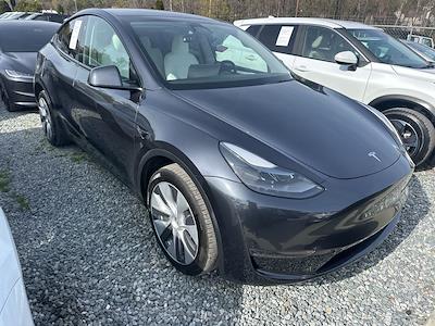 Used 2024 Tesla Model Y - photo 1