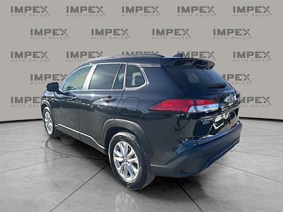 Used 2025 Toyota Corolla Cross LE for sale #1TT18103 - photo 2