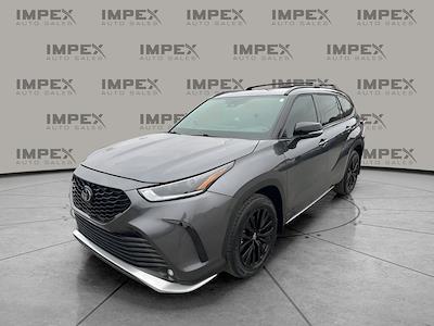 Used 2024 Toyota Highlander XSE for sale #1TT39417 - photo 1