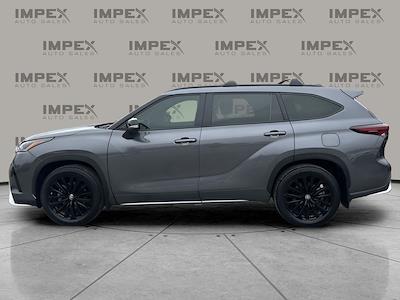 Used 2024 Toyota Highlander XSE for sale #1TT39417 - photo 2