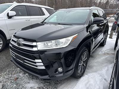 Used 2018 Toyota Highlander XLE for sale #1TT5101 - photo 1