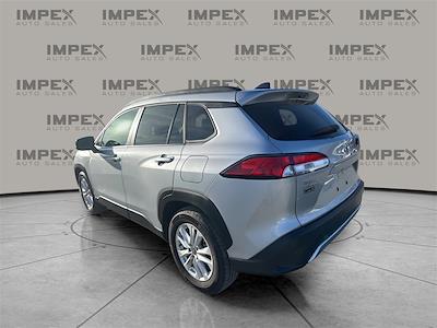 Used 2025 Toyota Corolla Cross LE for sale #1TT5530 - photo 2