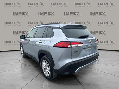 Used 2024 Toyota Corolla Cross LE for sale #1TT5900 - photo 2