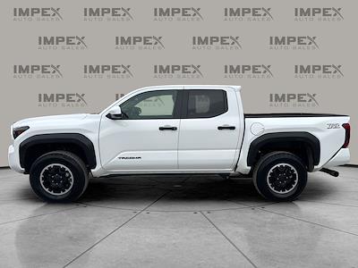 Used 2025 Toyota Tacoma - photo 1