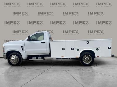 Used 2020 Chevrolet Silverado 5500 - photo 1