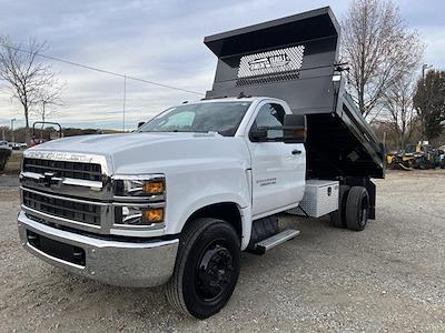 Used 2022 Chevrolet Silverado 6500 Regular Cab Dump Truck for sale #4CT7886 - photo 1