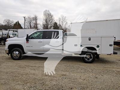 Used 2024 Chevrolet Silverado 3500 Crew Cab Cab Chassis for sale #1CT8455 - photo 2