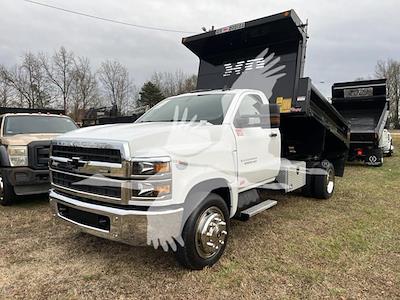Used 2022 Chevrolet Silverado 6500 Dump Truck for sale #4CT3396 - photo 1