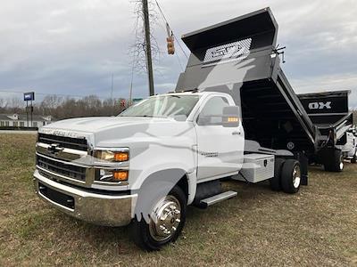 Used 2022 Chevrolet Silverado 6500 Dump Truck for sale #4CT7886 - photo 1