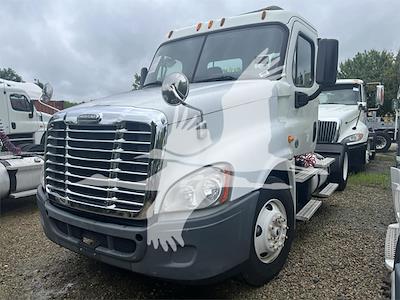 Used 2014 Freightliner Cascadia Detroit DD13 Semi Truck for sale #4FT0379 - photo 1