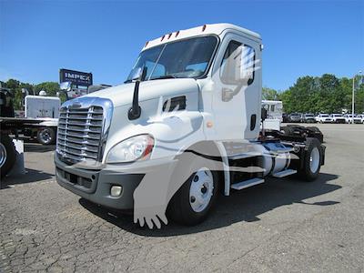 Used 2014 Freightliner Cascadia Cummins ISX12 Semi Truck for sale #4FT1671 - photo 1
