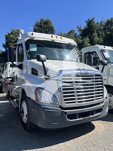 Used 2014 Freightliner Cascadia Detroit DD13 Semi Truck for sale #4FT1769 - photo 1