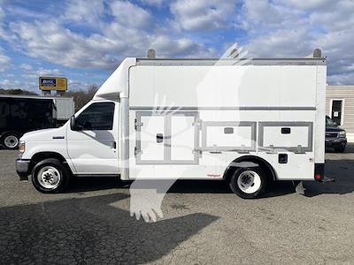 Used 2024 Ford E-350 - photo 1