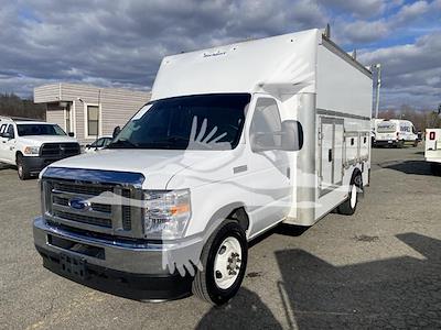Used 2024 Ford E-350 - photo 1