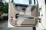 Used 2015 Freightliner Cascadia Detroit Diesel DD15 STD Semi Truck for sale #4FT5102 - photo 30