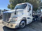 Used 2015 Freightliner Cascadia Cummins ISX Semi Truck for sale #4FT6393 - photo 1