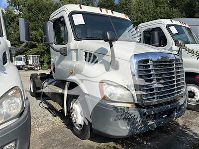 Used 2014 Freightliner Cascadia Detroit DD13 Semi Truck for sale #4FT6539 - photo 1